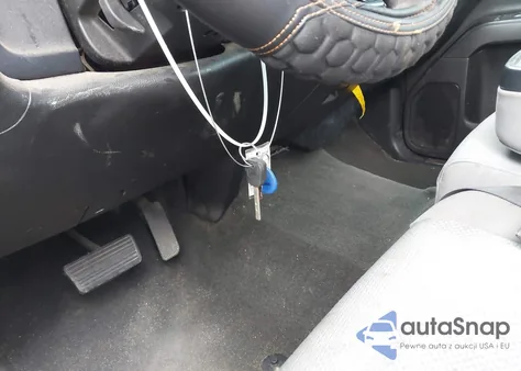 2017 Chevrolet Silverado 1500 Wt z USA, uszkodzony, nr VIN 1GCRCNEH6HZ287765